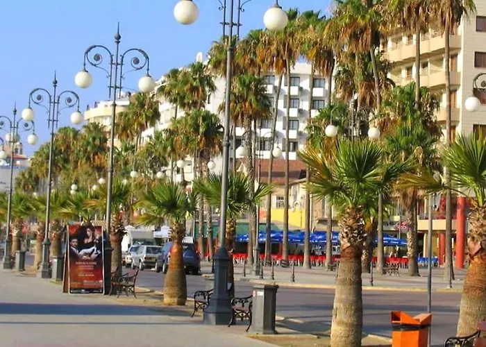 Апартаменты Paradise By The Sea Ларнака