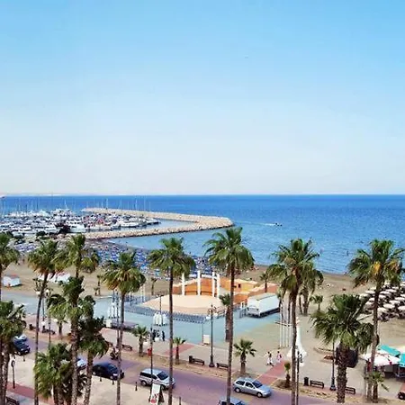 Апартаменты Paradise By The Sea