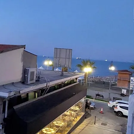 Апартаменты Paradise By The Sea